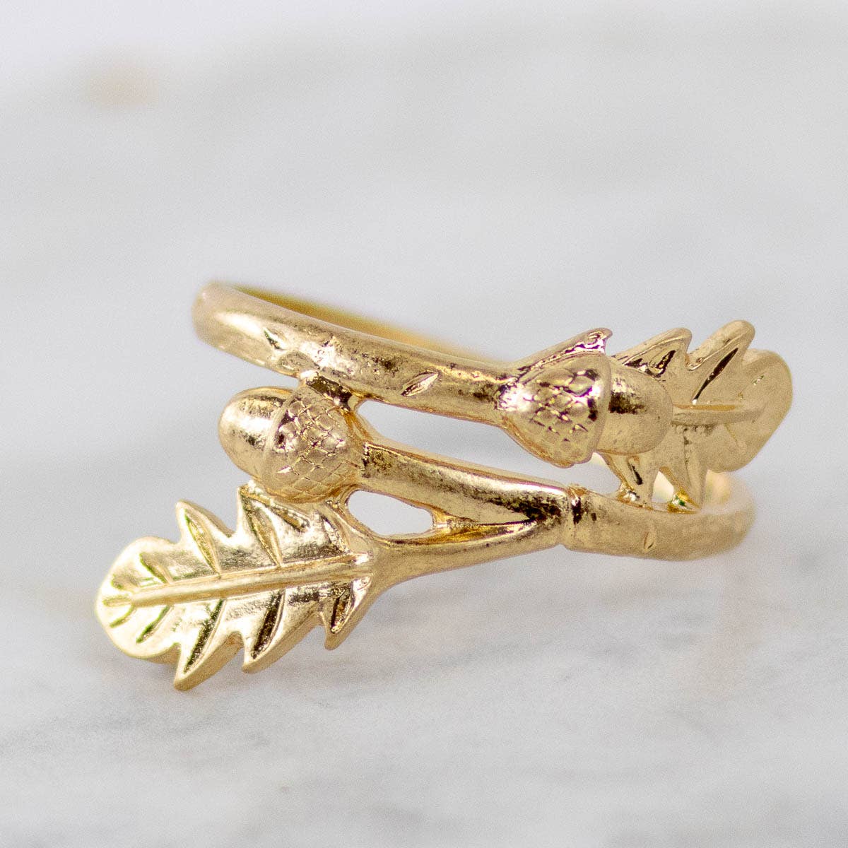 Acorn Branch Napkin Ring – Matte Gold (2")