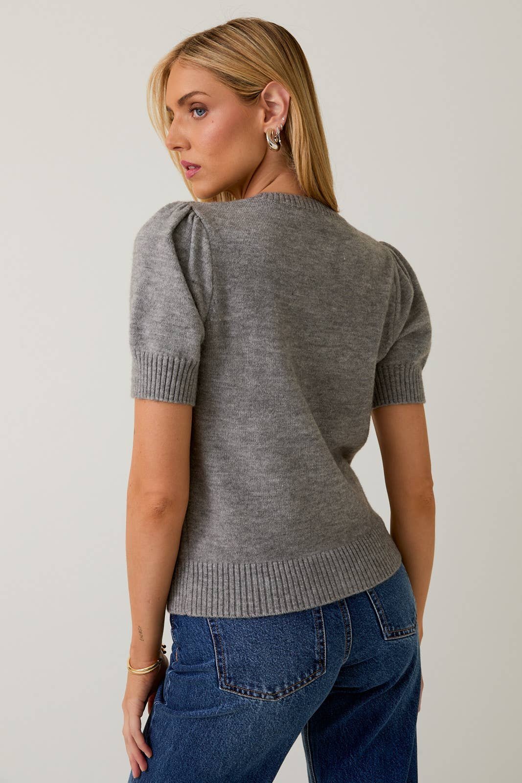 Round Neck Button Up Cup Graphic Sweater Cardigan – H Grey