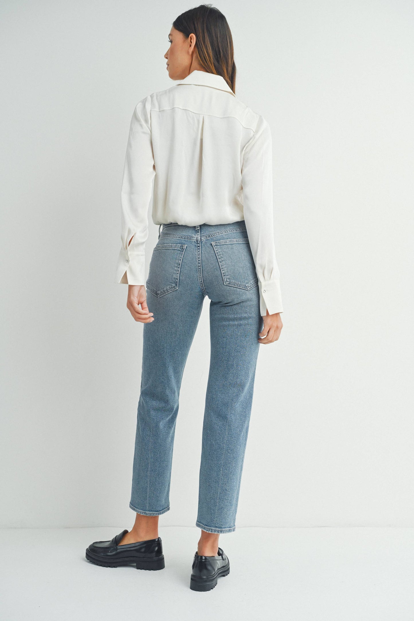 Lila Jeans – Clean Mid Rise Straight