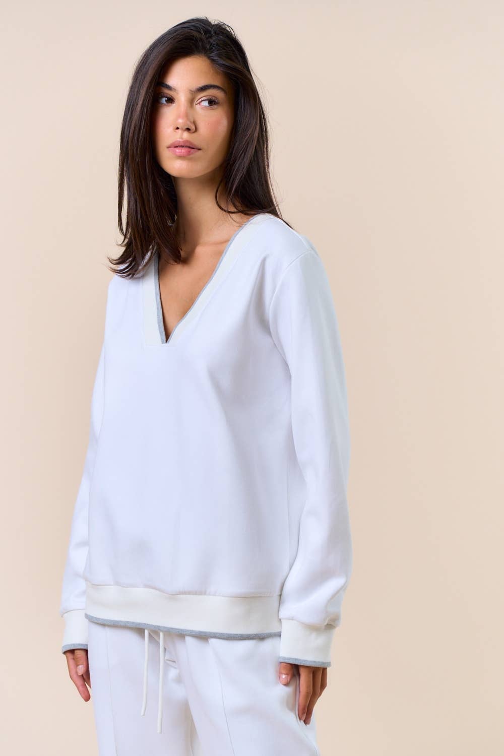 Colette V-Neck Sweater (Off White)