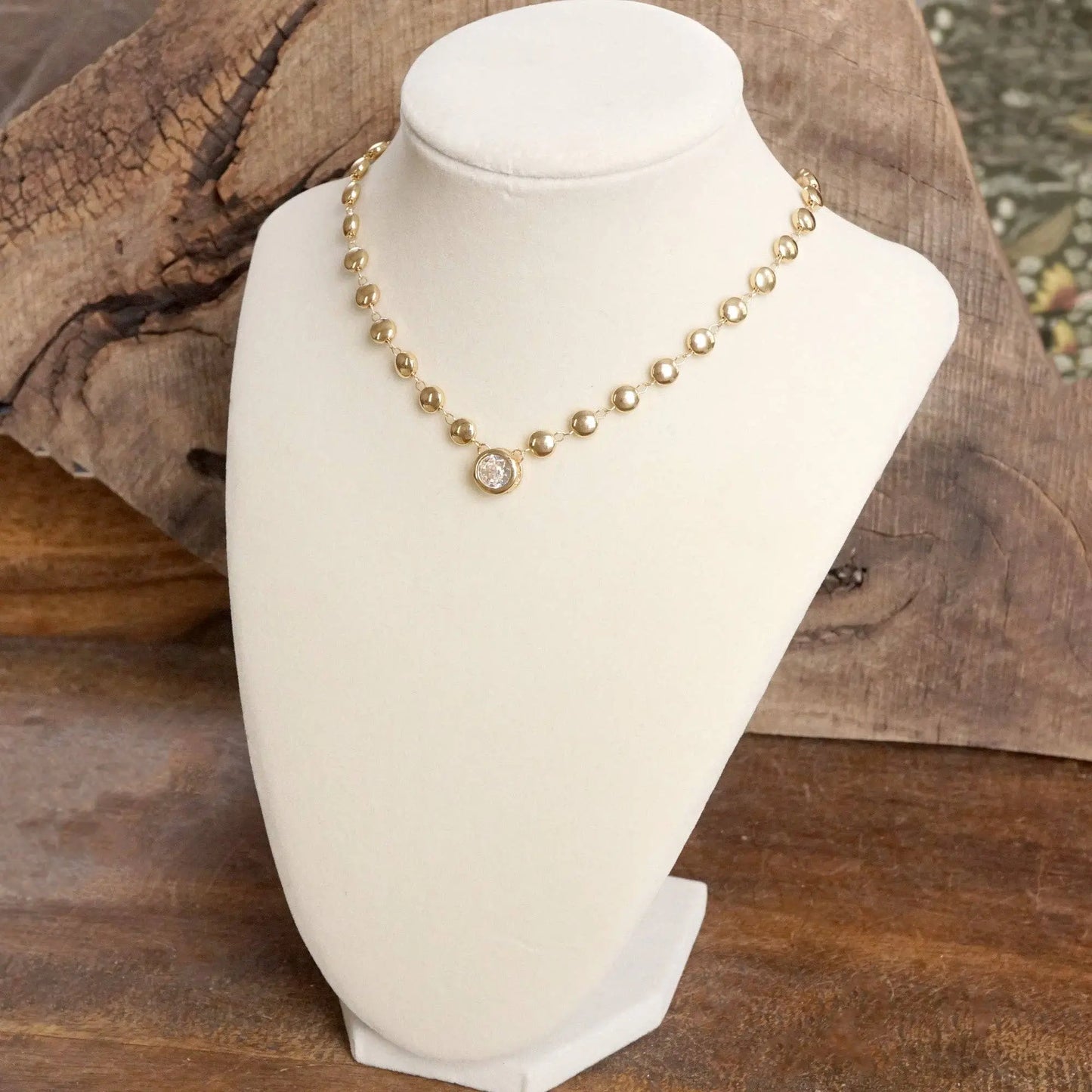 The Isla Dot Necklace - Jewelry