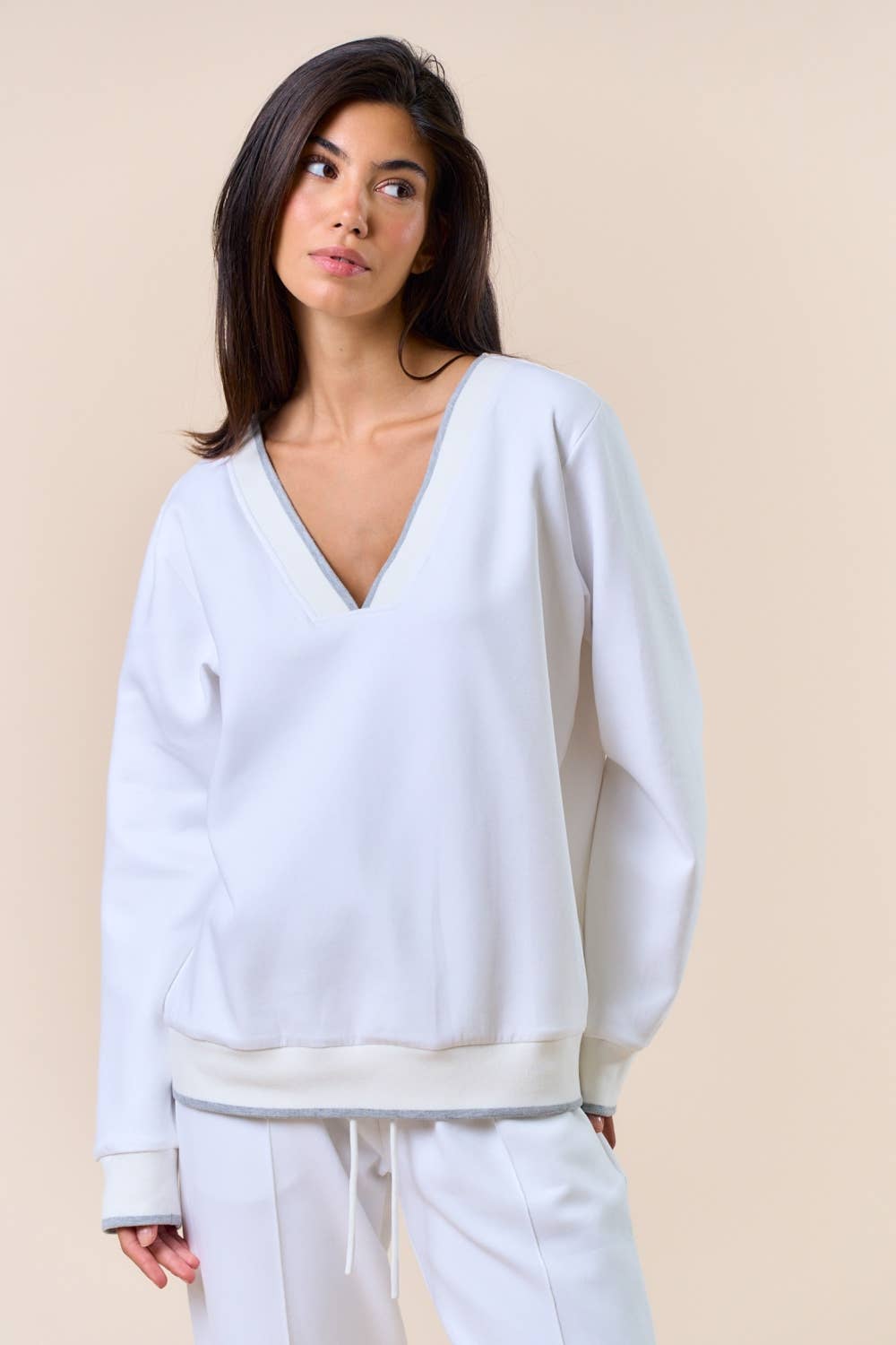 Colette V-Neck Sweater (Off White)