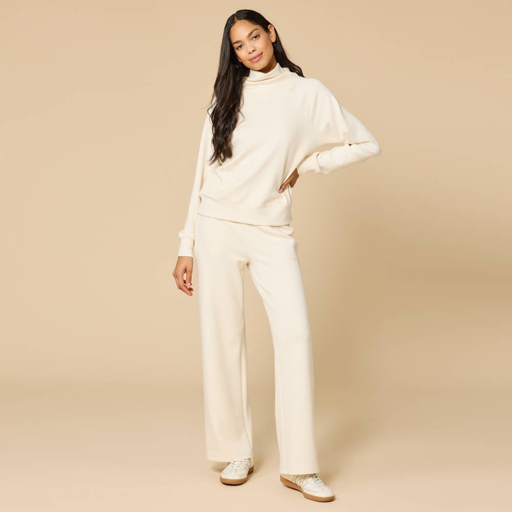 Athleisure Dreamtech Mock Neck Set