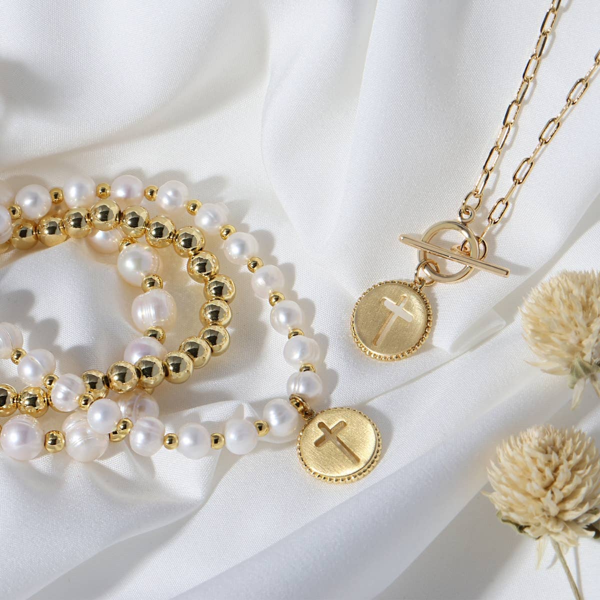 Cross Paperclip Toggle Necklace — Gold Necklace