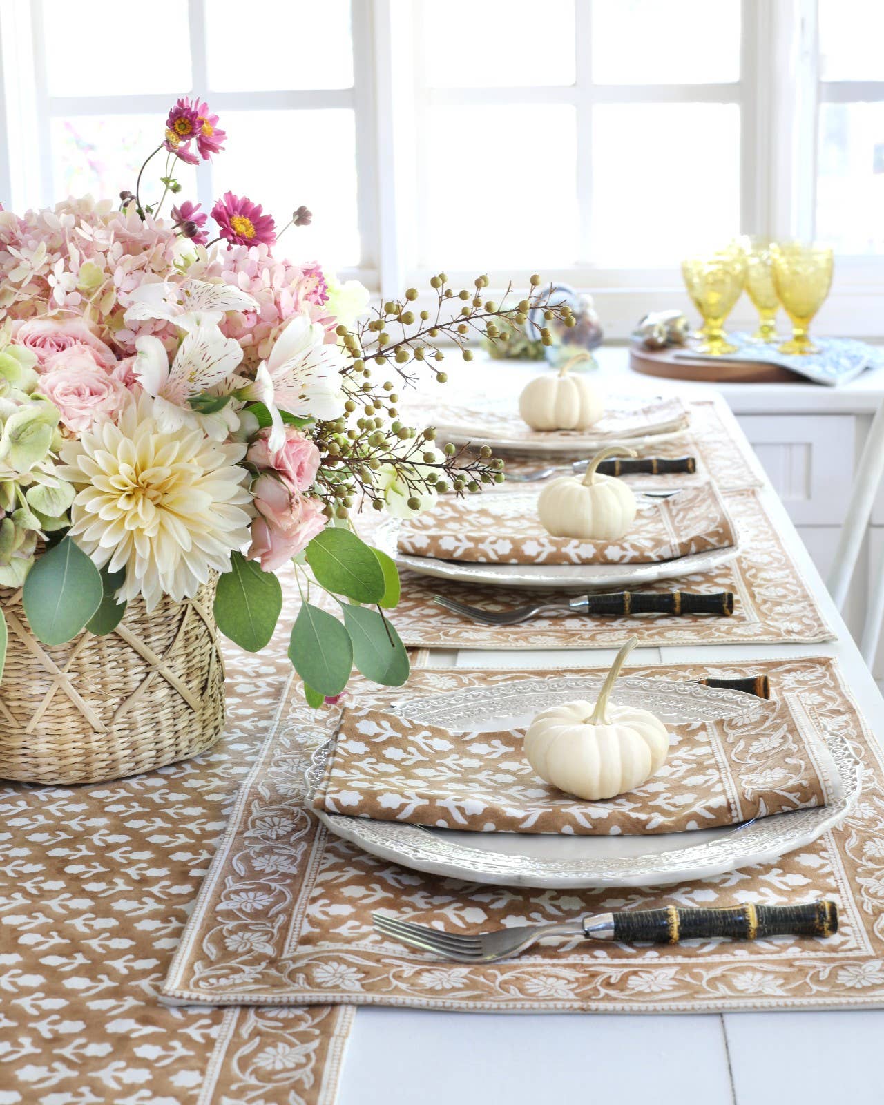 Charlotte Caramel Dinner Napkins — Set of 4
