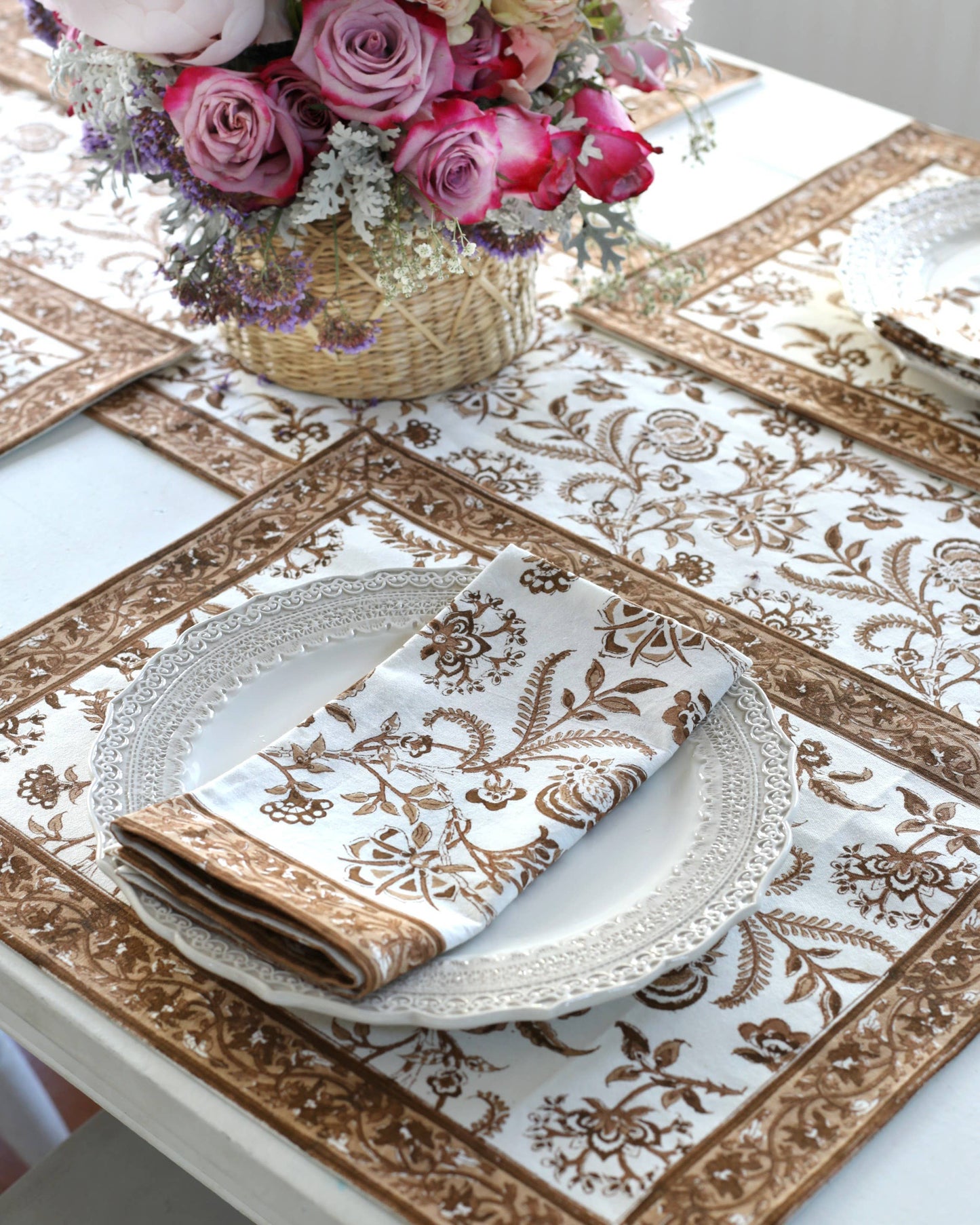 Lilibet Mocha Dinner Napkins — Set of 4