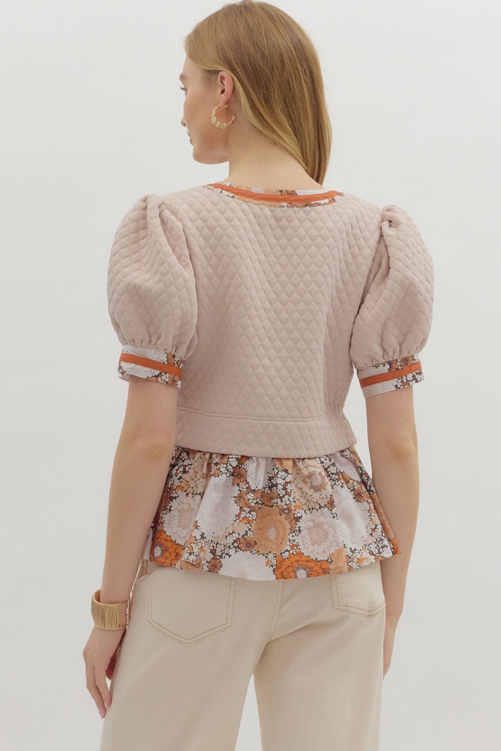 Mae Floral Ruffle Accent Knit Top Entro
