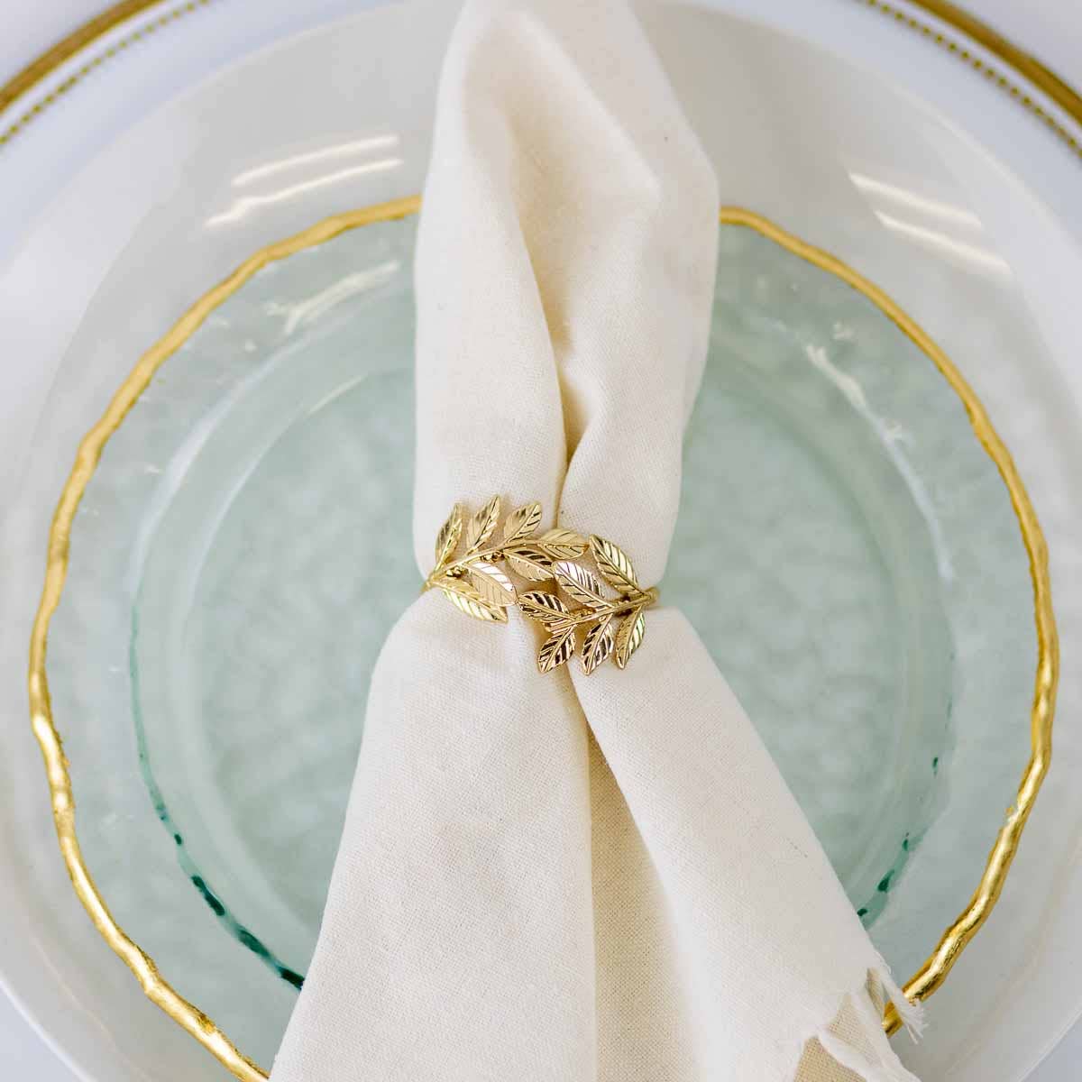 Laurel Wreath Napkin Ring – Matte Gold