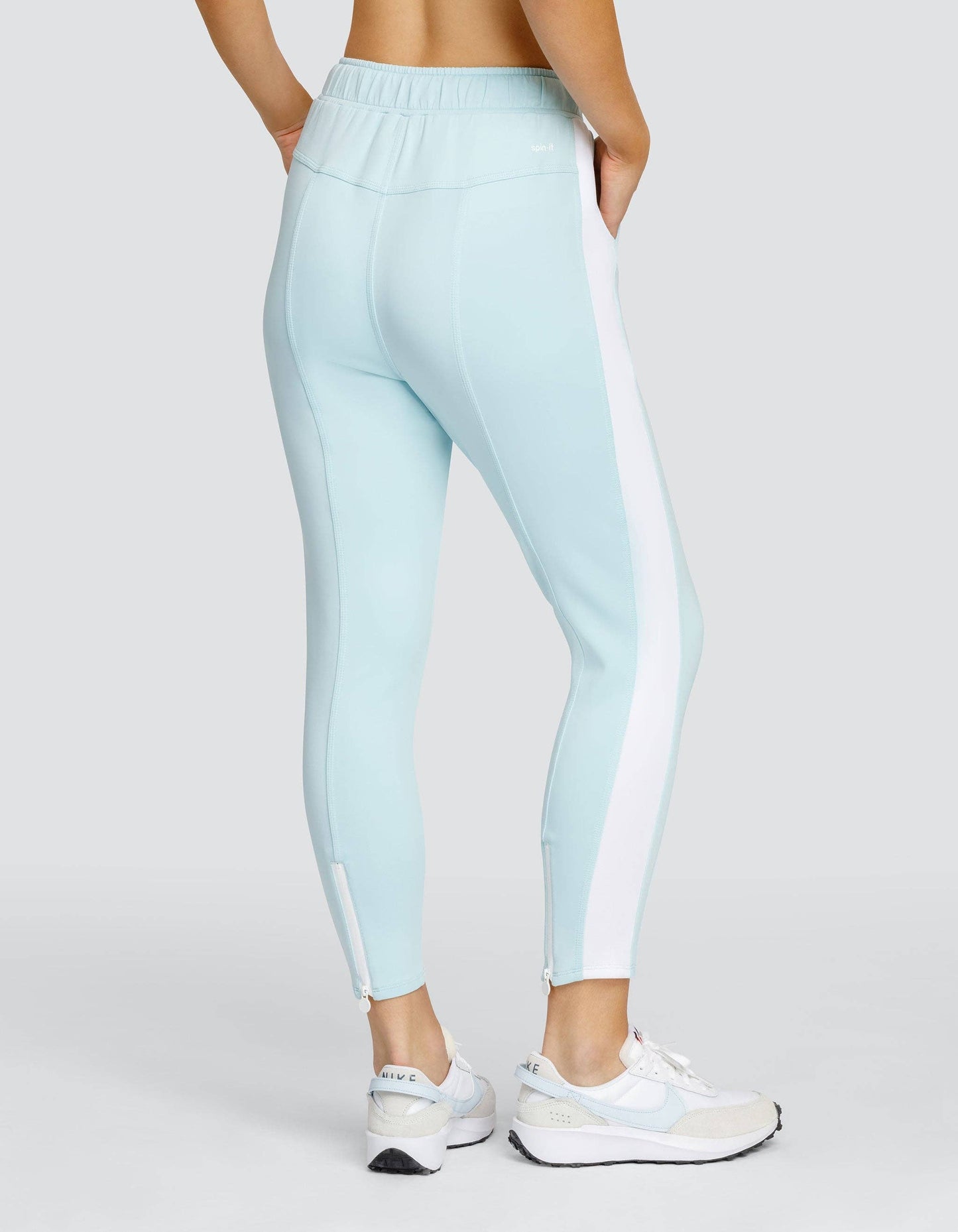 The Berri Mid-Rise Jogger – Blue Glow