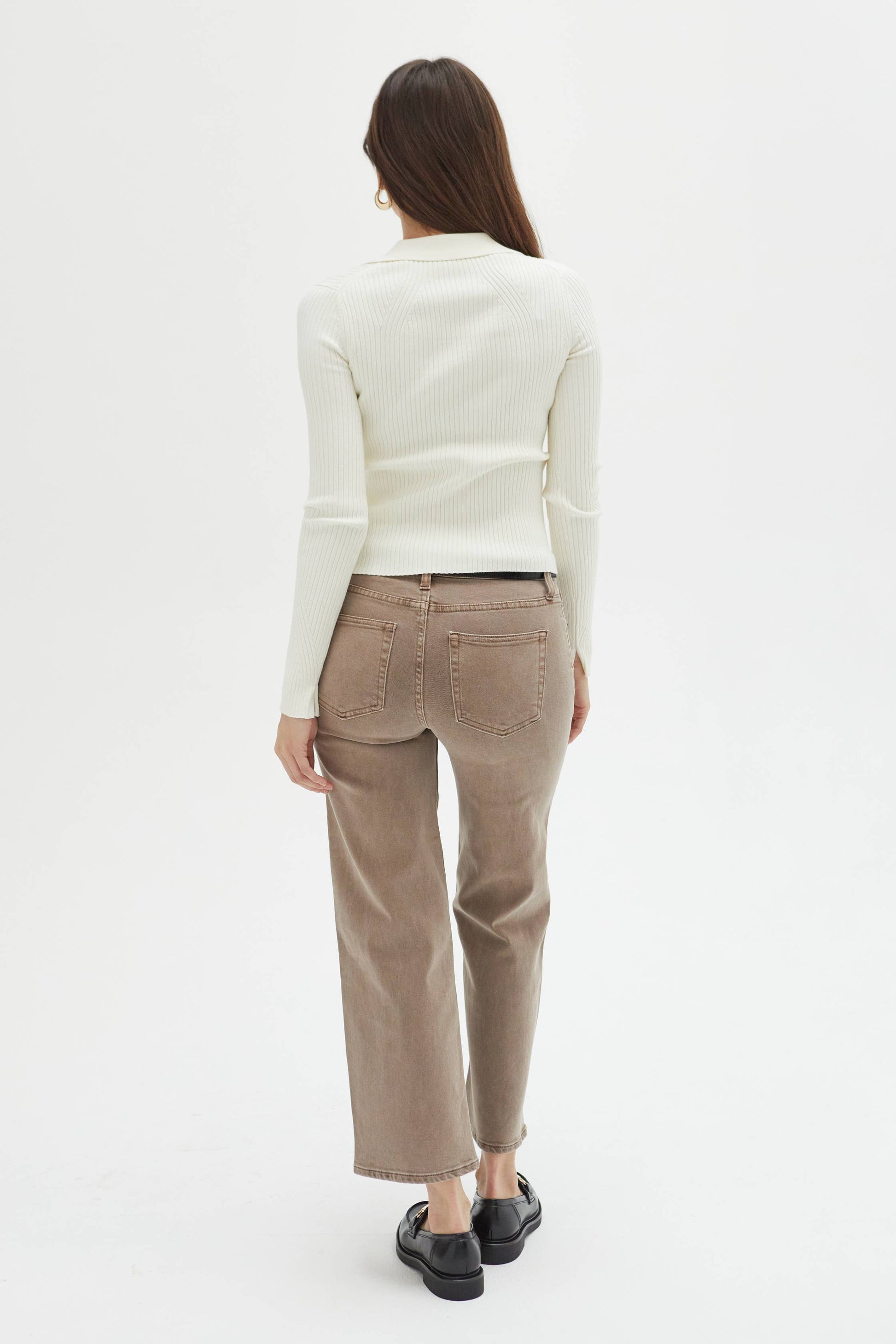 Oliver Logan Addington ankle crop mid-rise jeans in brown mix, showing the stylish denim bottoms with a cropped fit.