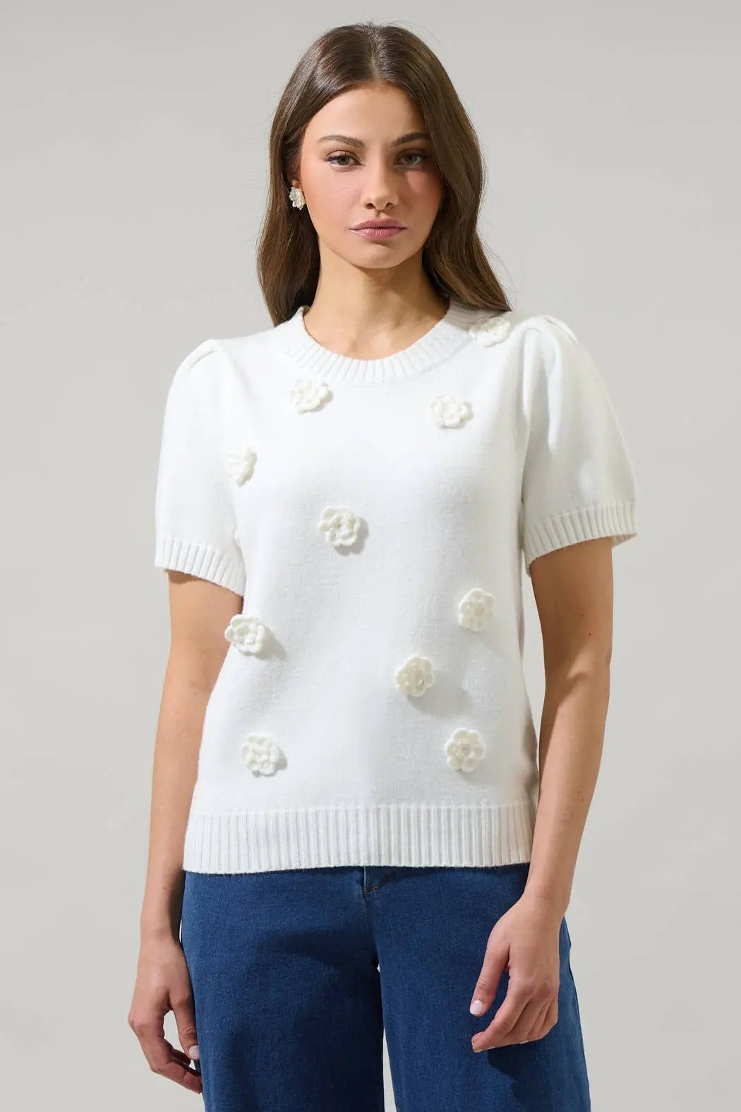 Tassa Floral Short Sleeve Sweater Top - XL / White - Tops