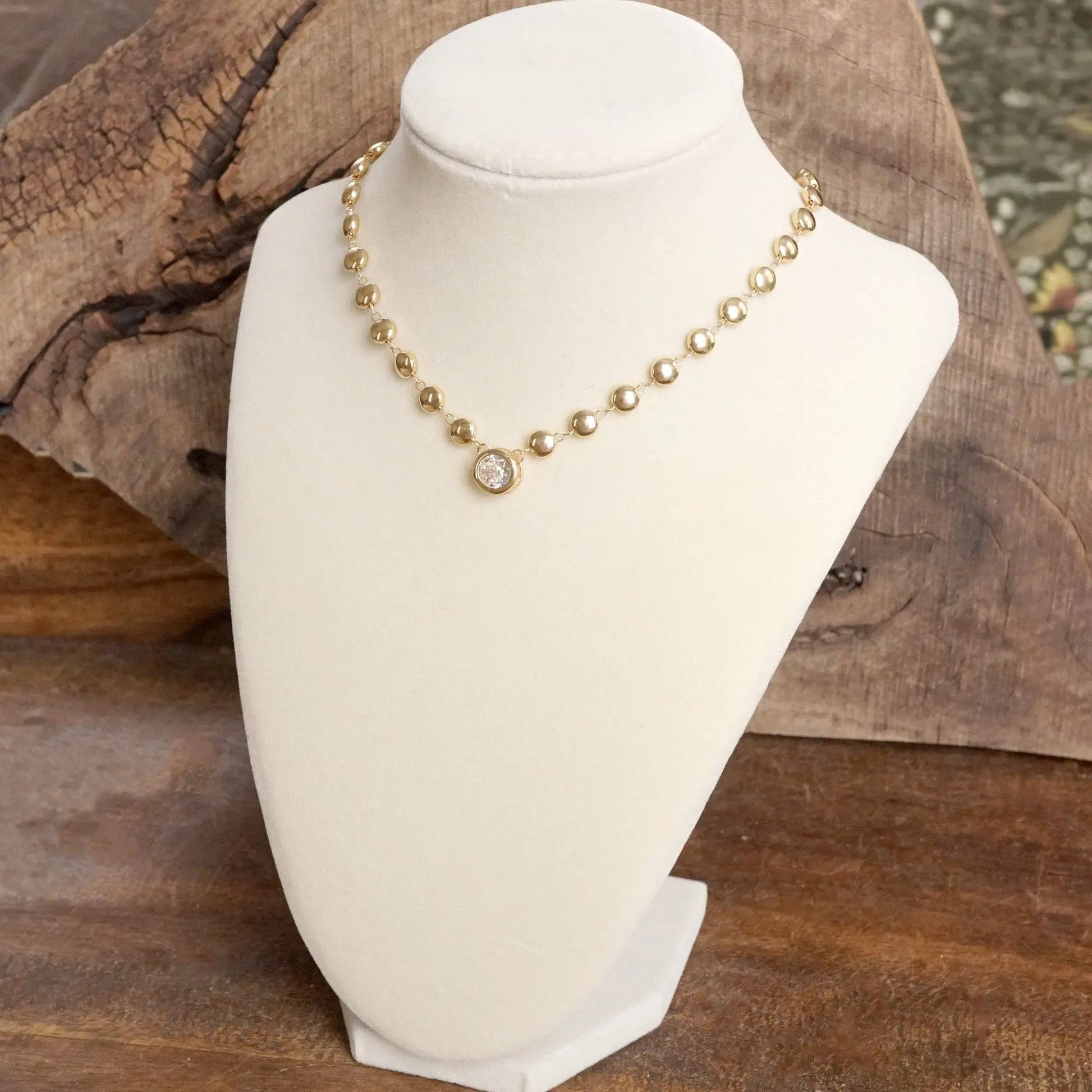 The Isla Dot Necklace - Jewelry