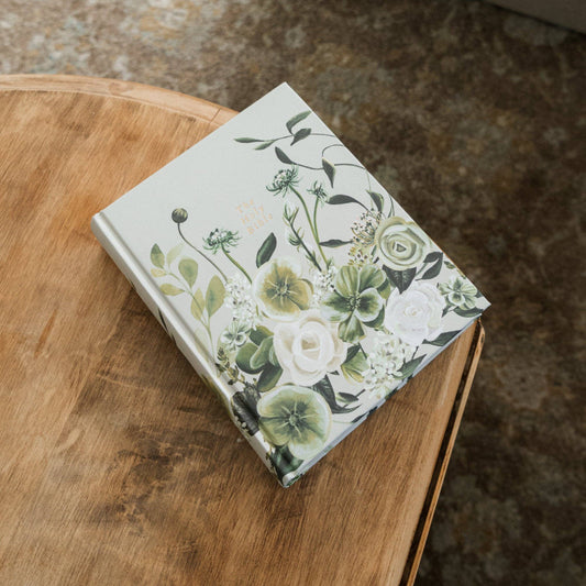 ‘Dorset’ CSB Notetaking Bible – Beige Floral