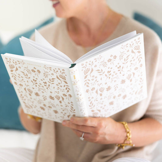 The Clara Journal — Linen Journal in Gratitude