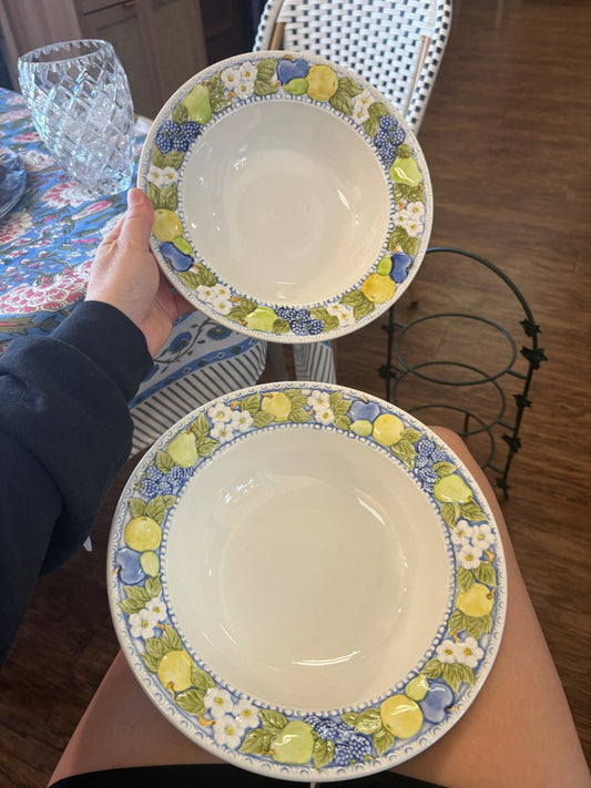 Pair Vintage Vernon Ware by Metlox Della Robbia Serving Bowls – California Pottery, Pair by Metlox